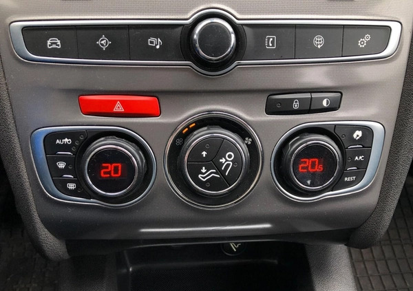 Citroen C4 cena 25900 przebieg: 306736, rok produkcji 2016 z Świerzawa małe 466
